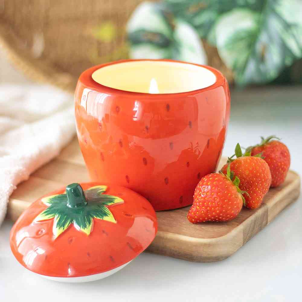 Something Different - Strawberry Shaped Candle Jar Geurkaars - Rood